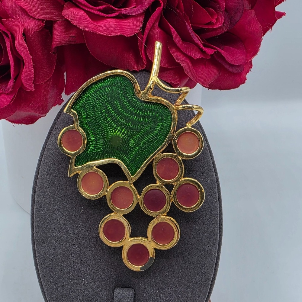 Vintage Gold Tone Grape Cluster Brooch Enamel Leaf Red Orange Stones Estate‎ Art